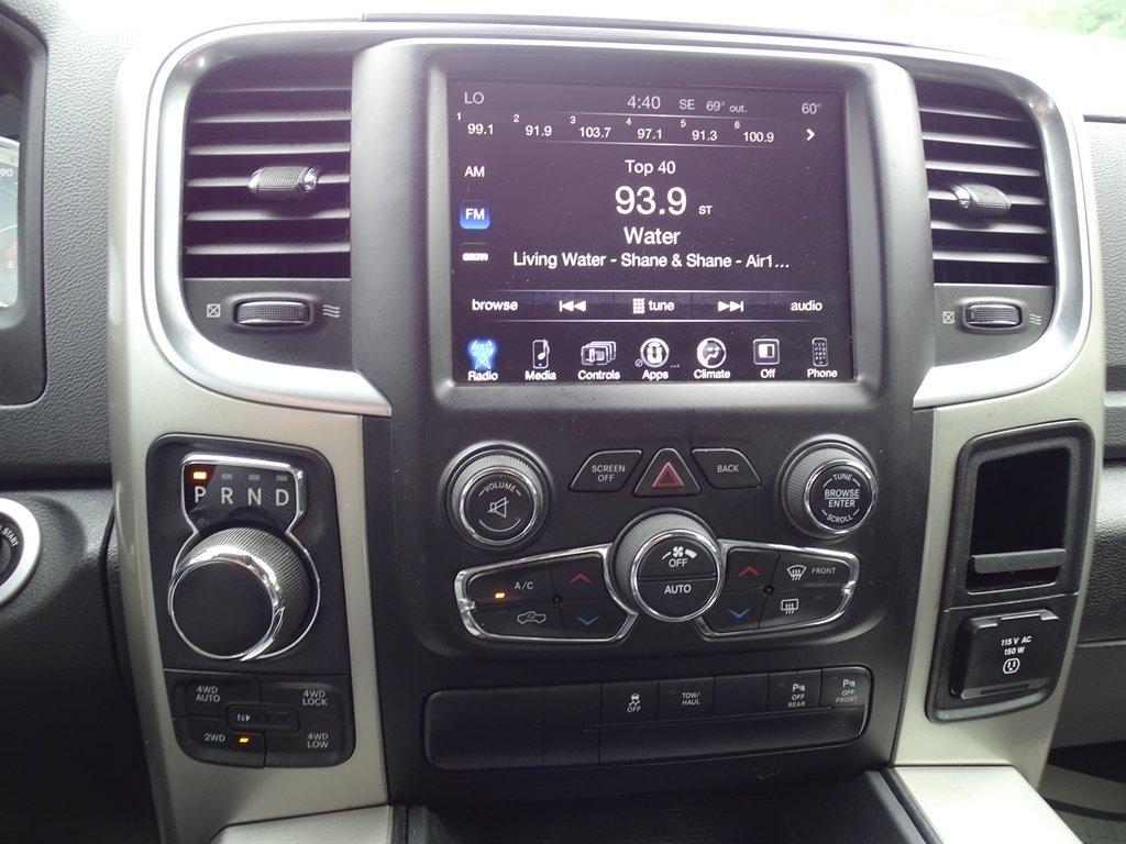 RAM 1500 Lone Star 4x4 Crew Cab 5'7" Box 2017