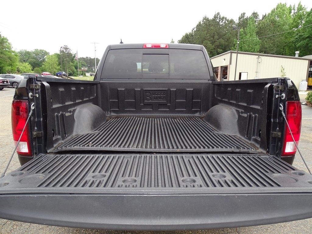 RAM 1500 Lone Star 4x4 Crew Cab 5'7" Box 2017