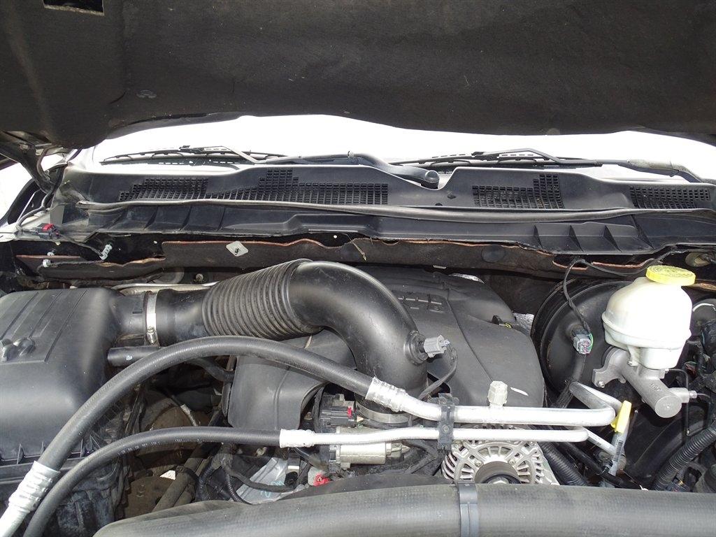 RAM 1500 Lone Star 4x4 Crew Cab 5'7" Box 2017