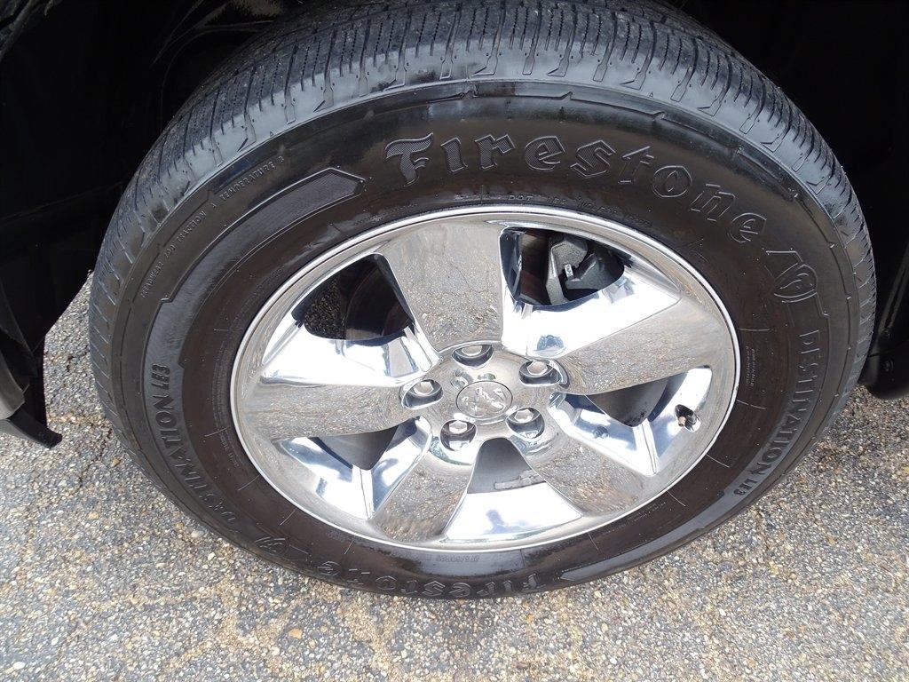 RAM 1500 Lone Star 4x4 Crew Cab 5'7" Box 2017