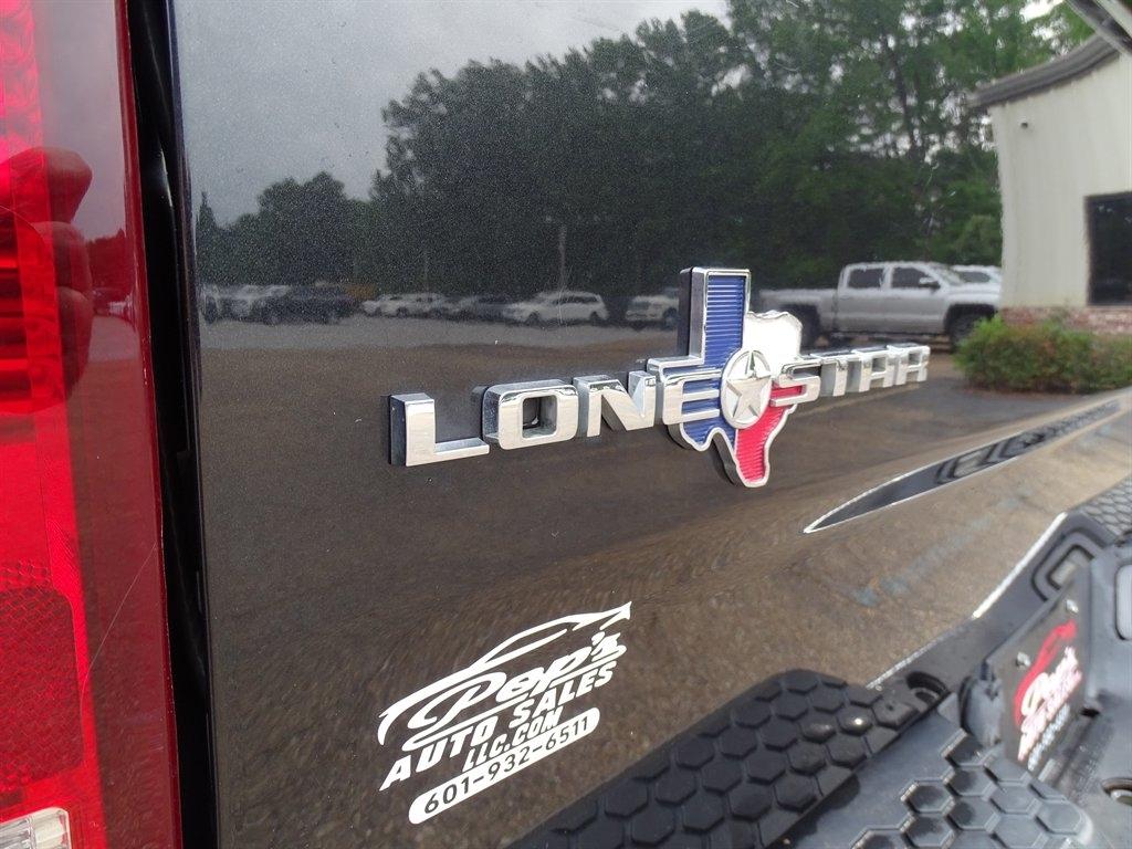 RAM 1500 Lone Star 4x4 Crew Cab 5'7" Box 2017