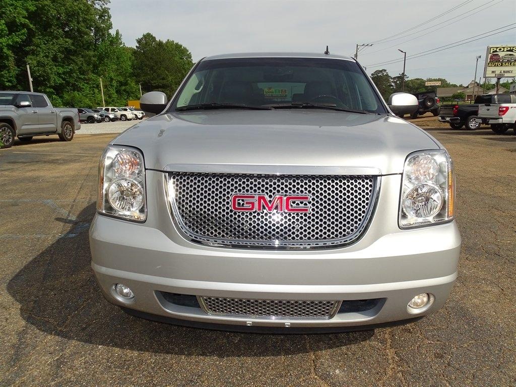 GMC Yukon 2WD 4dr 1500 Denali 2013
