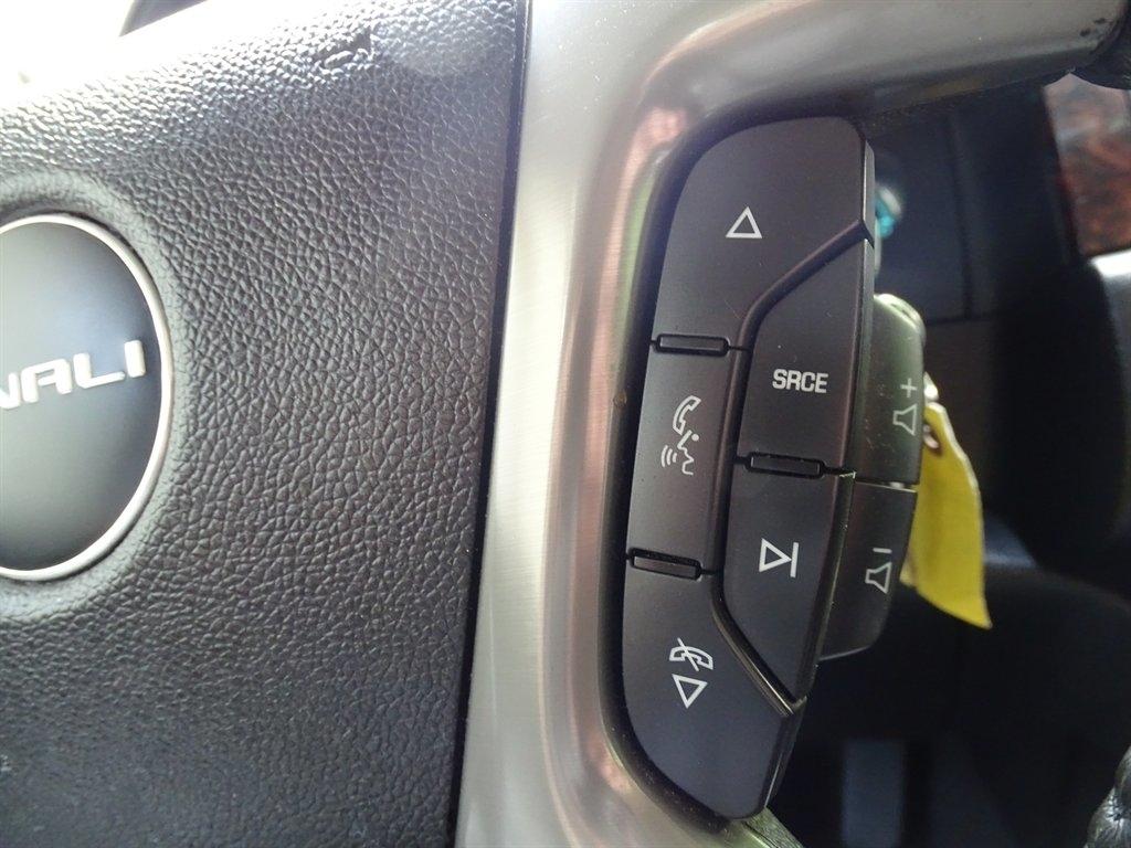 GMC Yukon 2WD 4dr 1500 Denali 2013