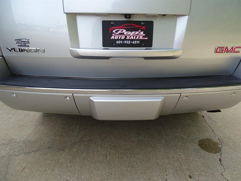 GMC Yukon 2WD 4dr 1500 Denali 2013