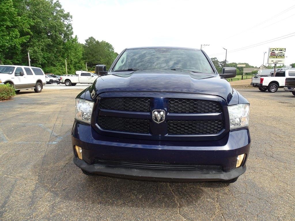 RAM 1500 4WD Crew Cab 140.5" Express 2014