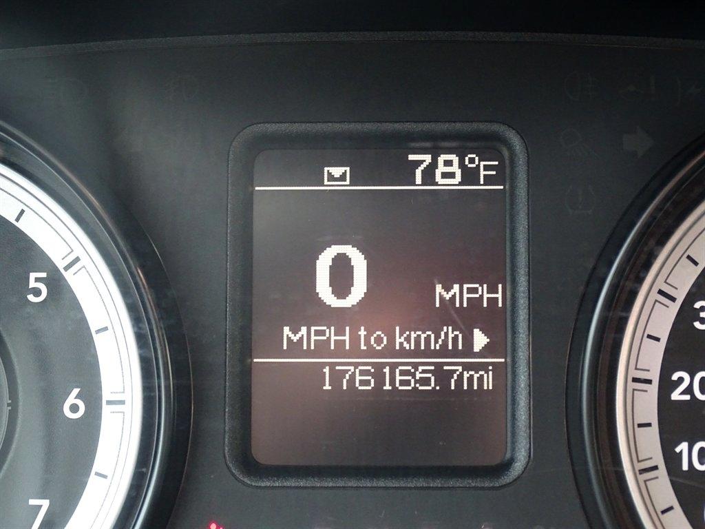 RAM 1500 4WD Crew Cab 140.5" Express 2014