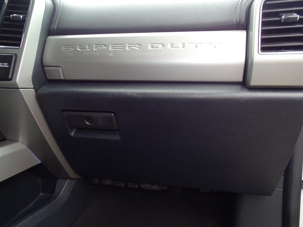 Ford Super Duty F-250 SRW King Ranch 4WD Crew Cab 8' Box 2022