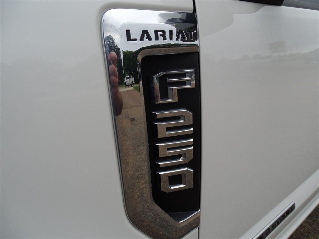 Ford Super Duty F-250 SRW King Ranch 4WD Crew Cab 8' Box 2022