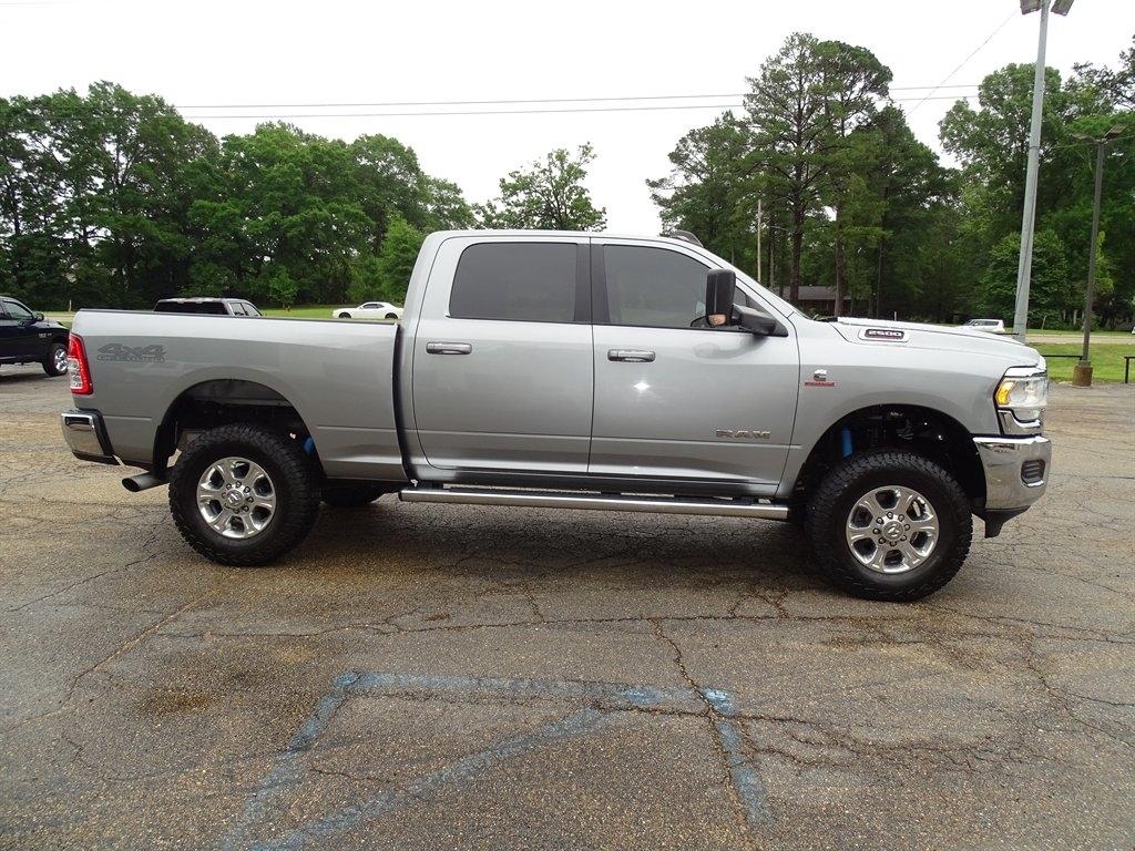 RAM 2500 Lone Star 4x4 Crew Cab 6'4" Box 2022