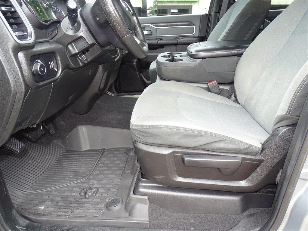 RAM 2500 Lone Star 4x4 Crew Cab 6'4" Box 2022