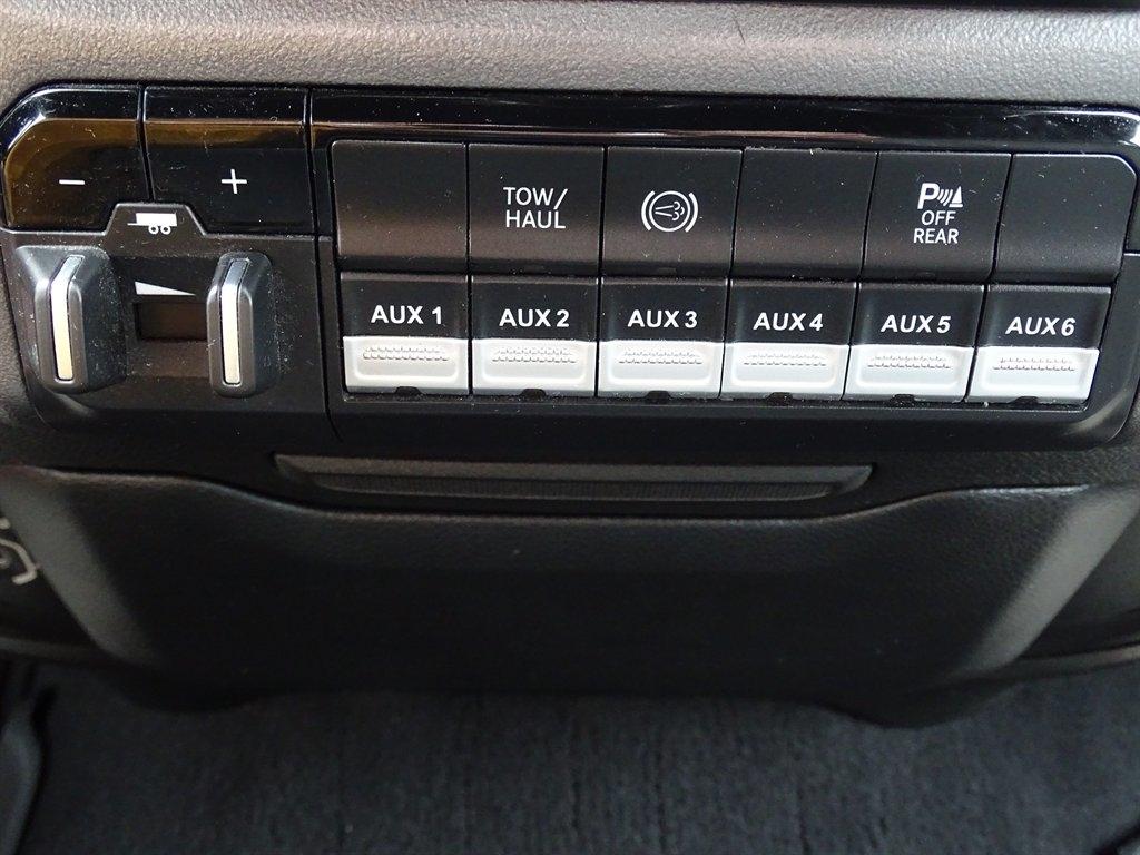 RAM 2500 Lone Star 4x4 Crew Cab 6'4" Box 2022