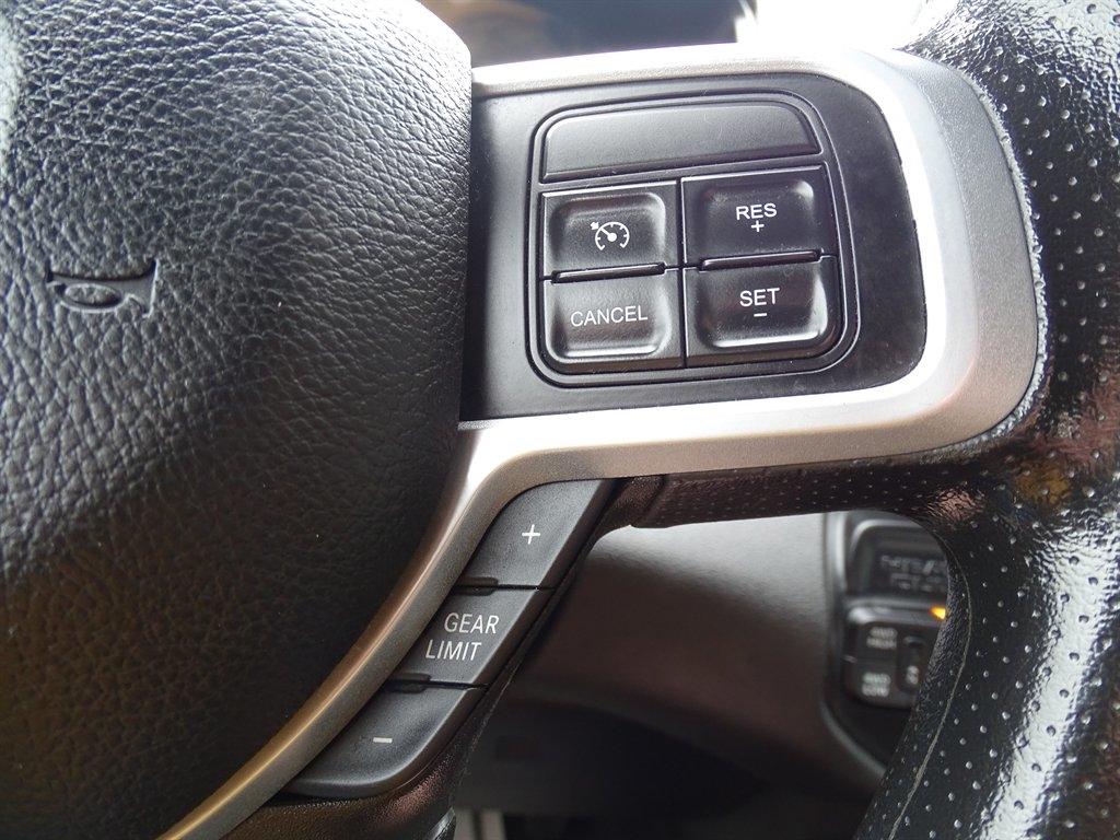 RAM 2500 Lone Star 4x4 Crew Cab 6'4" Box 2022