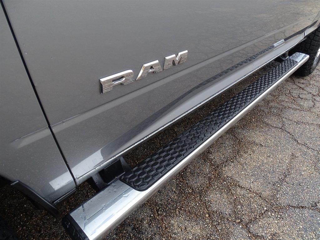 RAM 2500 Lone Star 4x4 Crew Cab 6'4" Box 2022