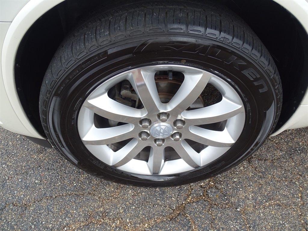 Buick Enclave FWD 4dr Premium 2014