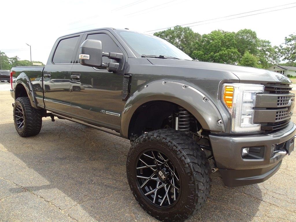 Ford Super Duty F-250 SRW King Ranch 4WD Crew Cab 8' Box 2018