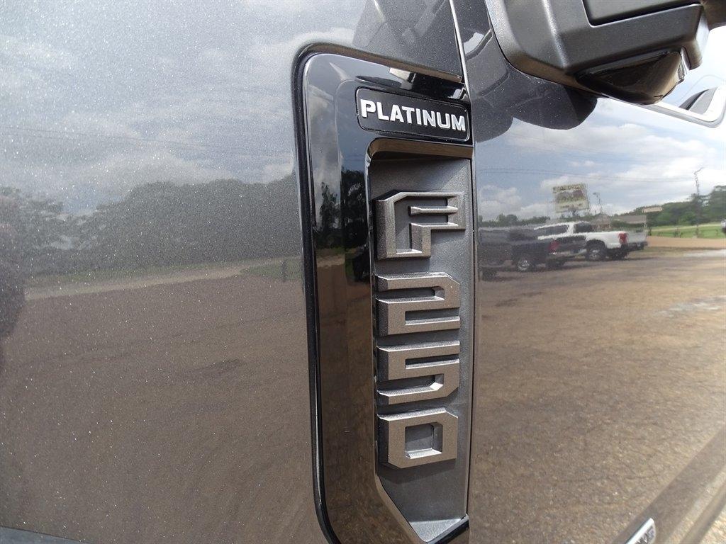 Ford Super Duty F-250 SRW King Ranch 4WD Crew Cab 8' Box 2018