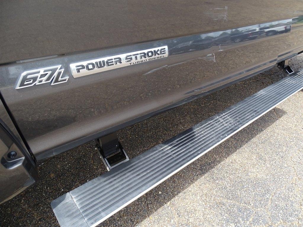 Ford Super Duty F-250 SRW King Ranch 4WD Crew Cab 8' Box 2018