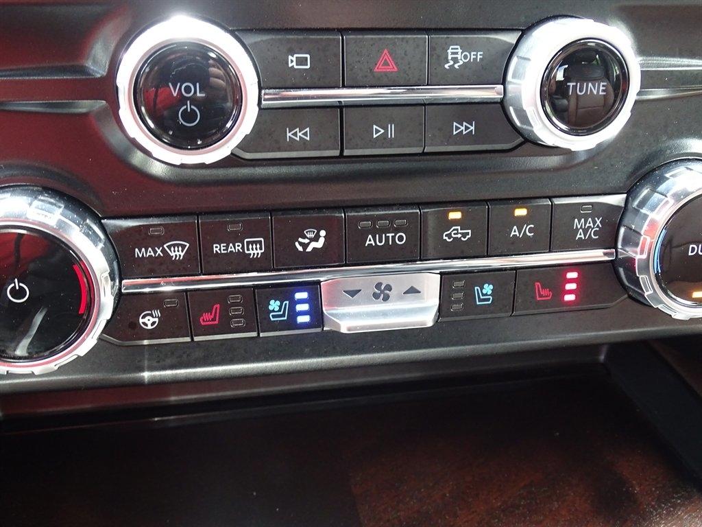 Ford Super Duty F-250 SRW King Ranch 4WD Crew Cab 8' Box 2025