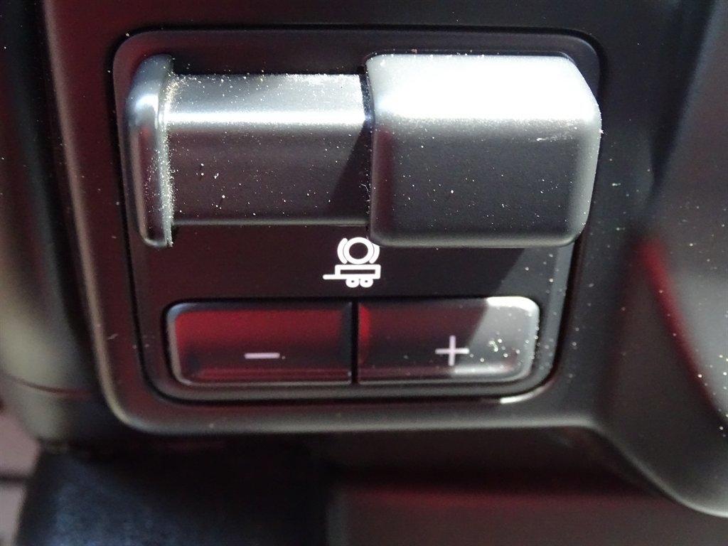 Chevrolet Silverado 3500HD 4WD Crew Cab 172" LT 2022
