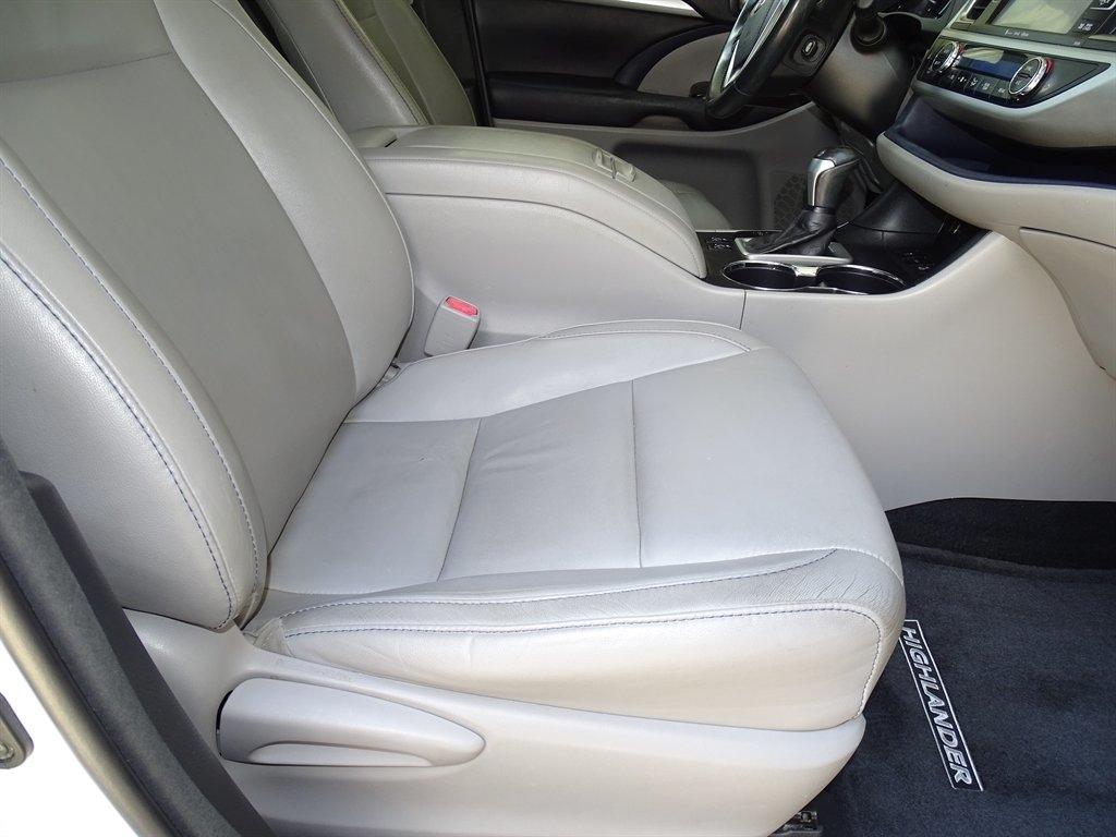 Toyota Highlander AWD 4dr V6 XLE (Natl) 2016