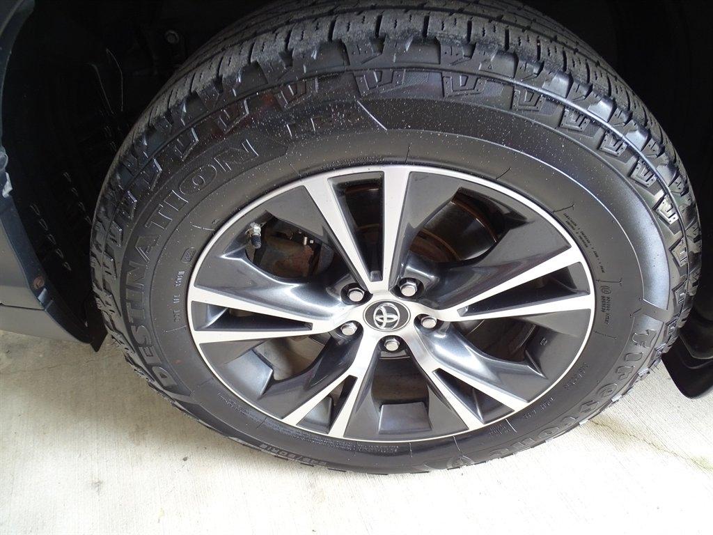 Toyota Highlander AWD 4dr V6 XLE (Natl) 2016