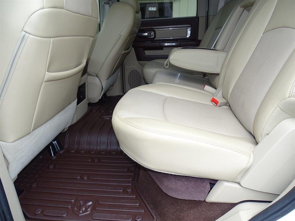 RAM 3500 4WD Crew Cab 169" Laramie 2013