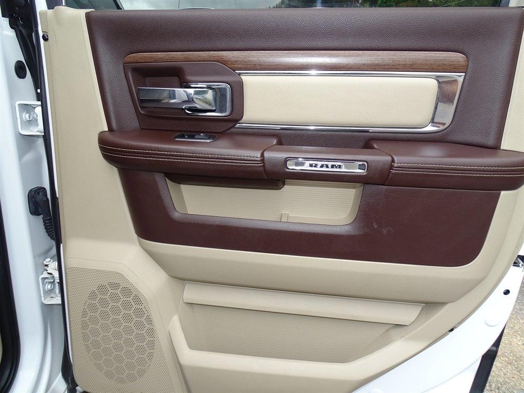 RAM 3500 4WD Crew Cab 169" Laramie 2013