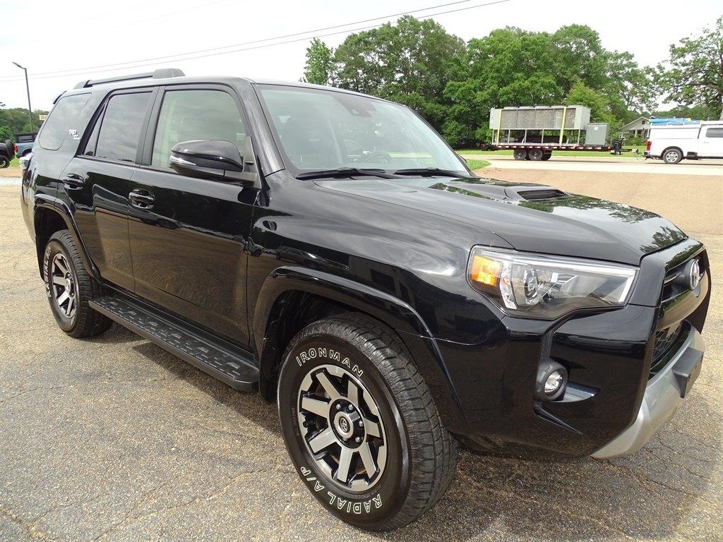 Toyota 4Runner TRD Off Road 4WD (Natl) 2024