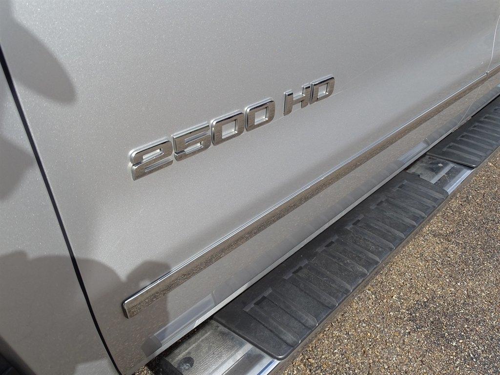 GMC Sierra 2500HD 4WD Crew Cab 153.7" SLT 2016
