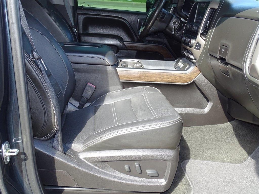 GMC Sierra 2500HD 4WD Crew Cab 153.7" Denali 2018