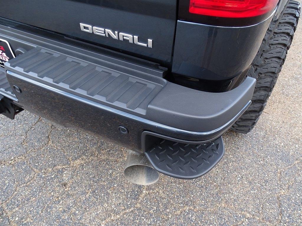 GMC Sierra 2500HD 4WD Crew Cab 153.7" Denali 2018