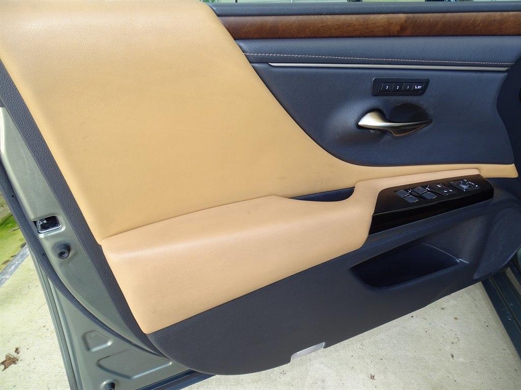 Lexus ES 350 Base 2023