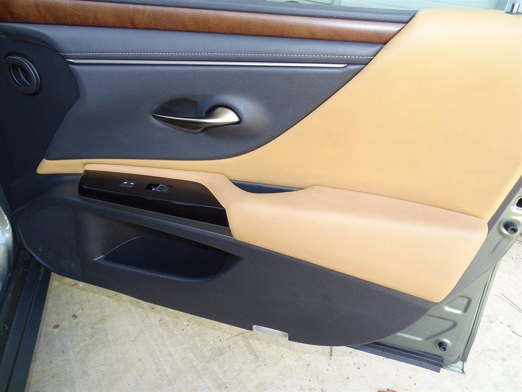 Lexus ES 350 Base 2023