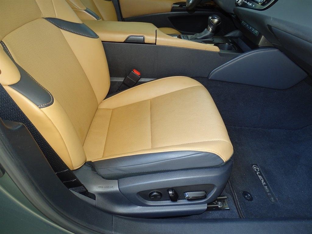 Lexus ES 350 Base 2023