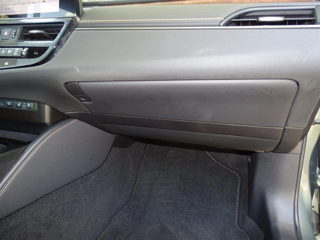Lexus ES 350 Base 2023