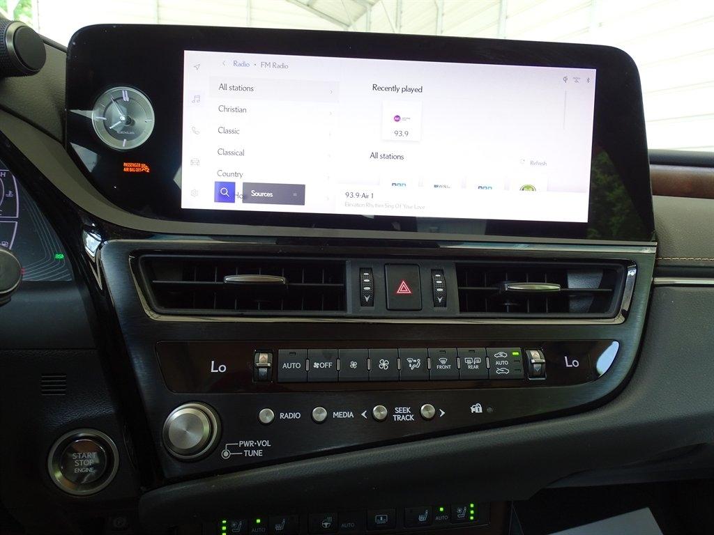 Lexus ES 350 Base 2023