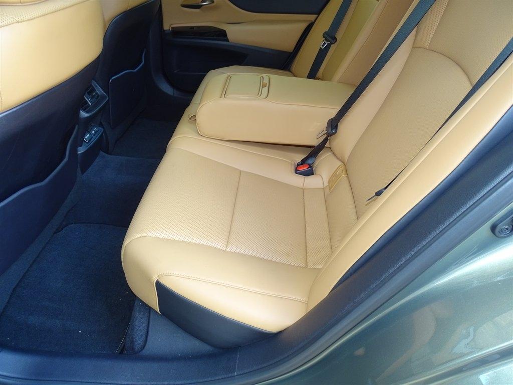 Lexus ES 350 Base 2023