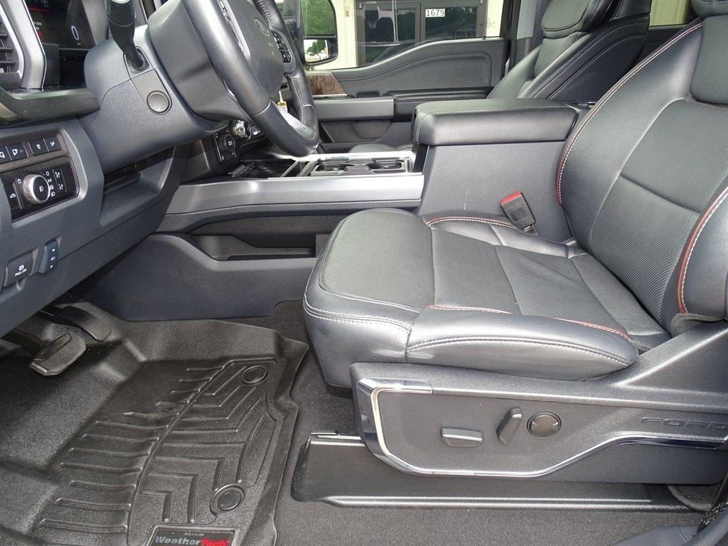 Ford F-250 SD Lariat Crew Cab 4WD 2024