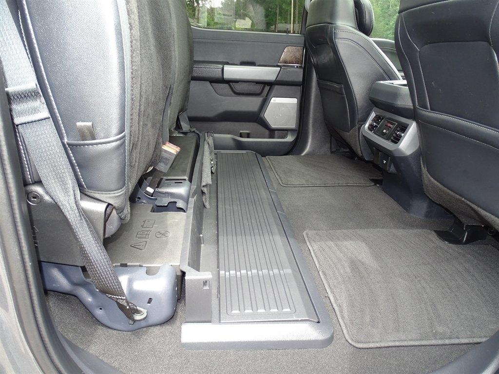 Ford F-250 SD Lariat Crew Cab 4WD 2024