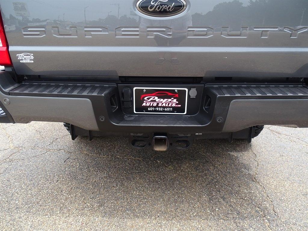 Ford F-250 SD Lariat Crew Cab 4WD 2024
