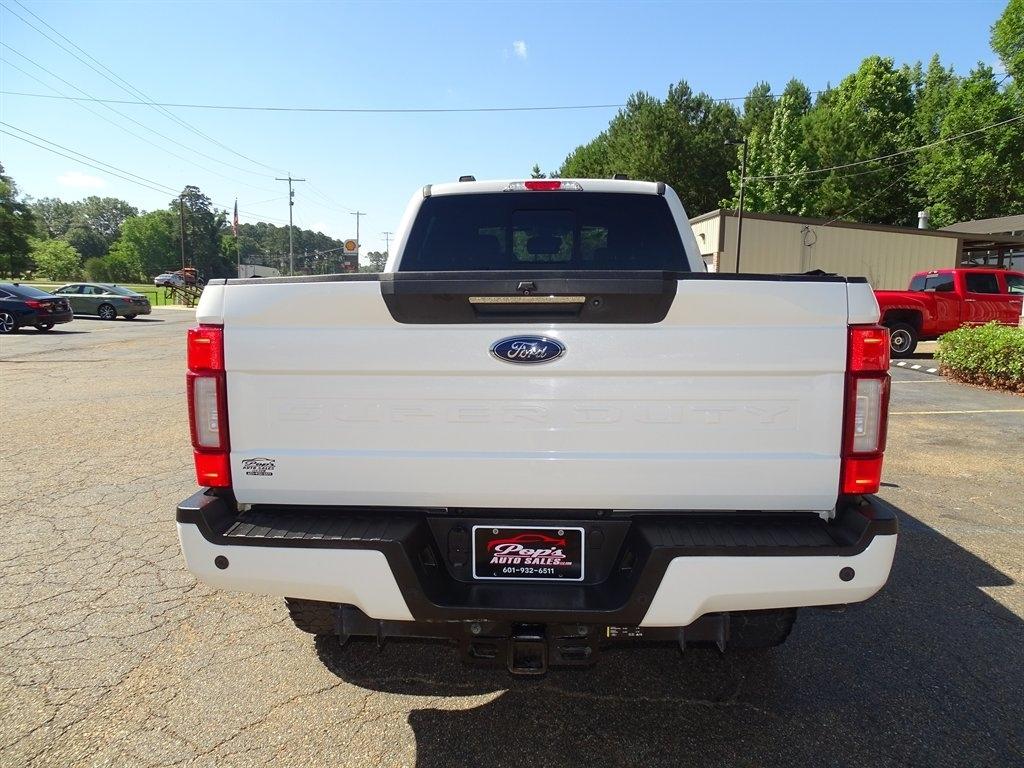 Ford F-250 SD Lariat Crew Cab 4WD 2022