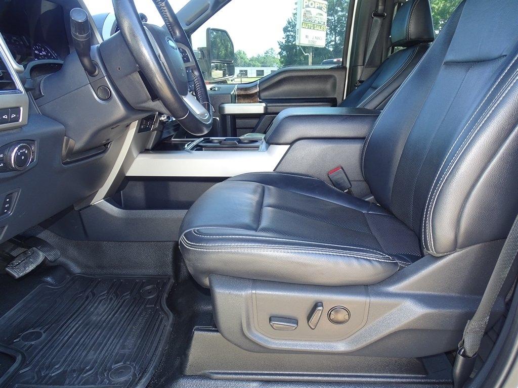 Ford F-250 SD Lariat Crew Cab 4WD 2022