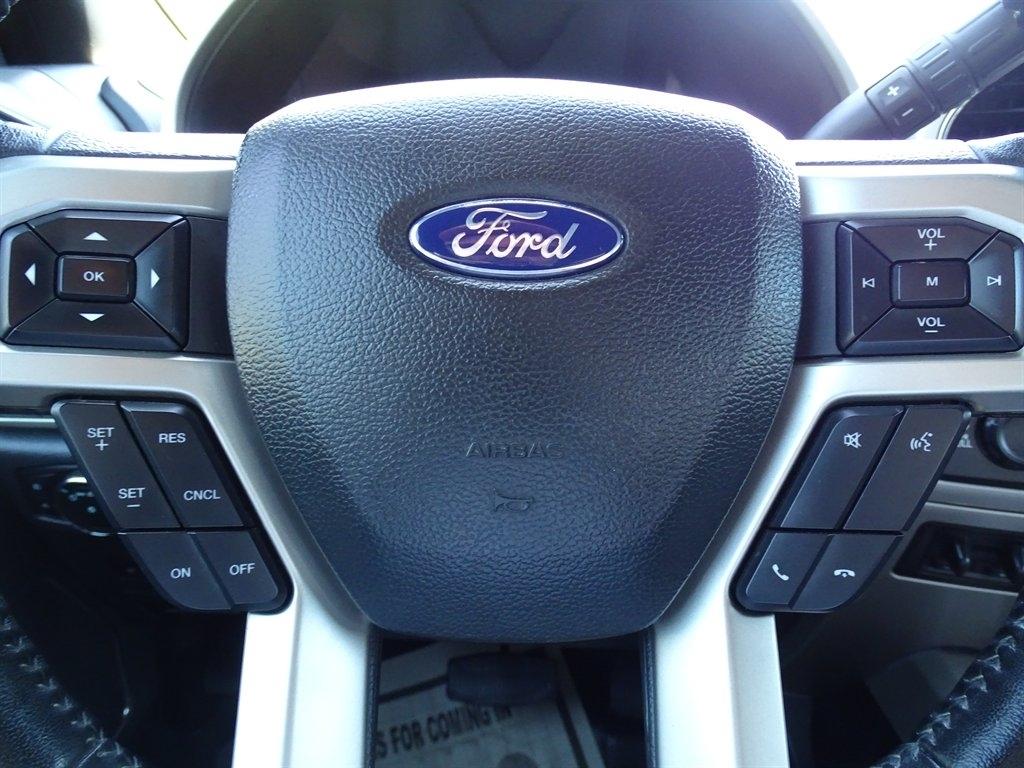 Ford F-250 SD Lariat Crew Cab 4WD 2022