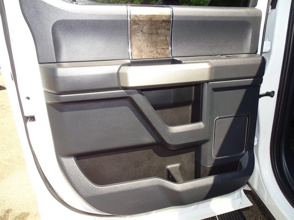 Ford F-250 SD Lariat Crew Cab 4WD 2022