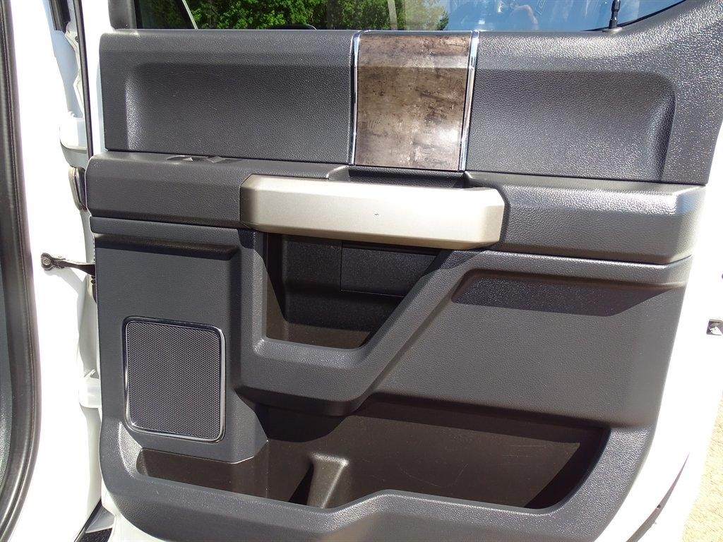 Ford F-250 SD Lariat Crew Cab 4WD 2022