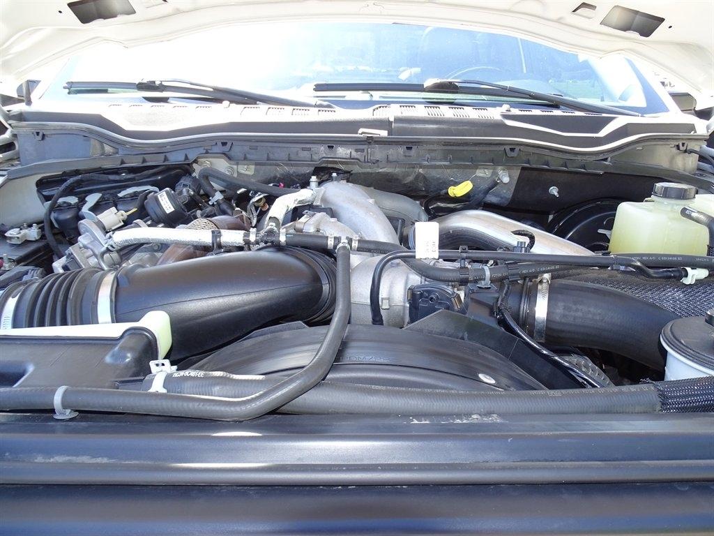 Ford F-250 SD Lariat Crew Cab 4WD 2022