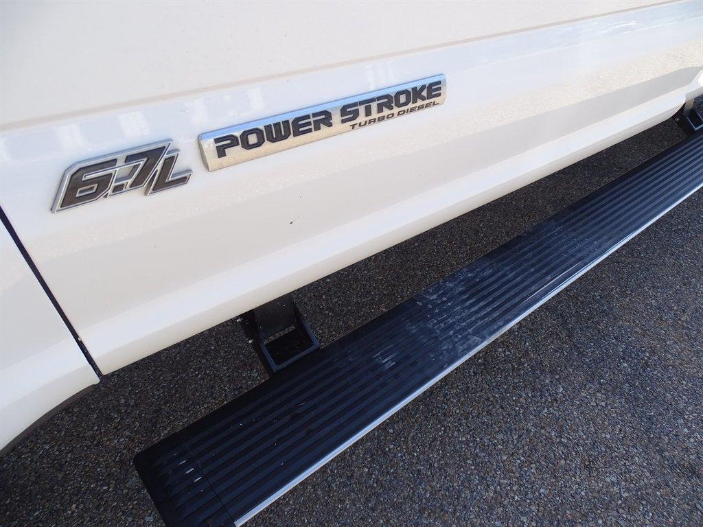 Ford F-250 SD Lariat Crew Cab 4WD 2022