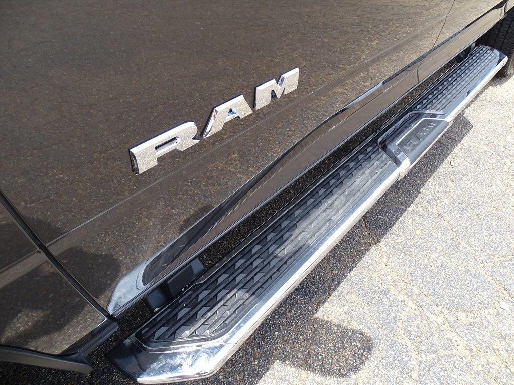RAM 2500 Tradesman Crew Cab SWB 4WD 2024