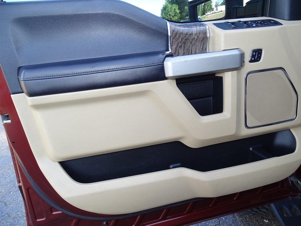 Ford F-250 SD Lariat Crew Cab 4WD 2017