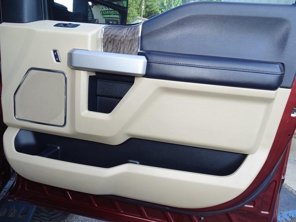 Ford F-250 SD Lariat Crew Cab 4WD 2017